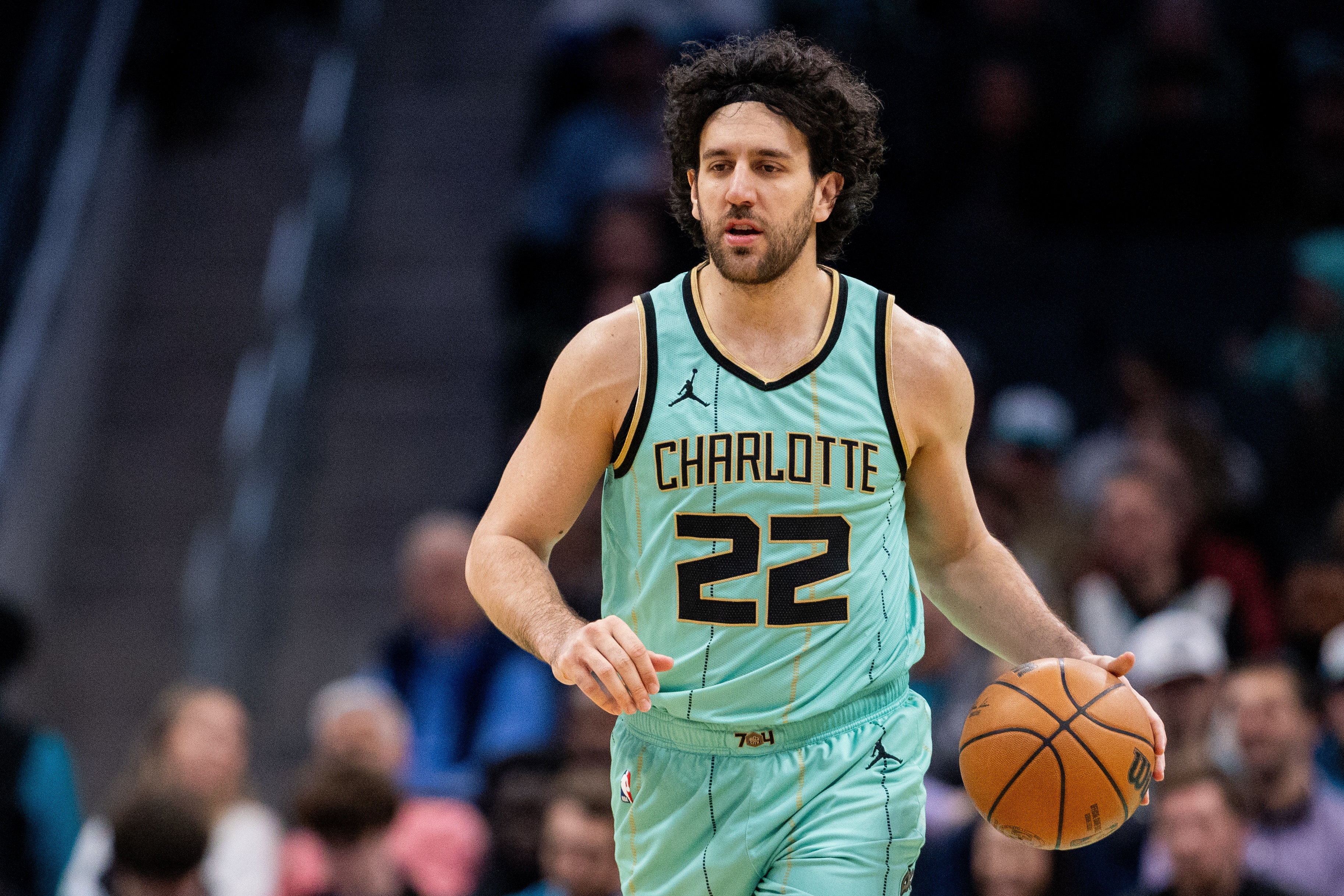 欧记:皇家马德里向米西奇开出一份2年的丰厚合同 球员正认真考虑